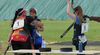 Foto: DSB / Strahlende Dreifach-Siegerin! Sofia Weber gewann nach Mixed und Team auch das Einzel im Trap und wird hier von Europameisterin Kathrin Murche gedrückt. 