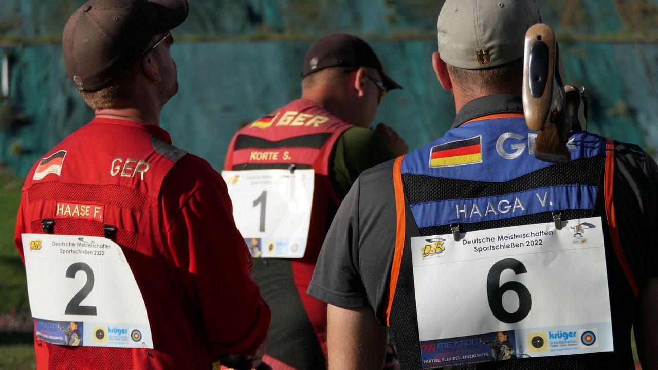 Foto: DSB / Felix Haase, Sven Korte und Vincent Haaga bereiten sich mit den anderen Skeet- und Trapschützen aktuell in Doha auf die Saison vor.