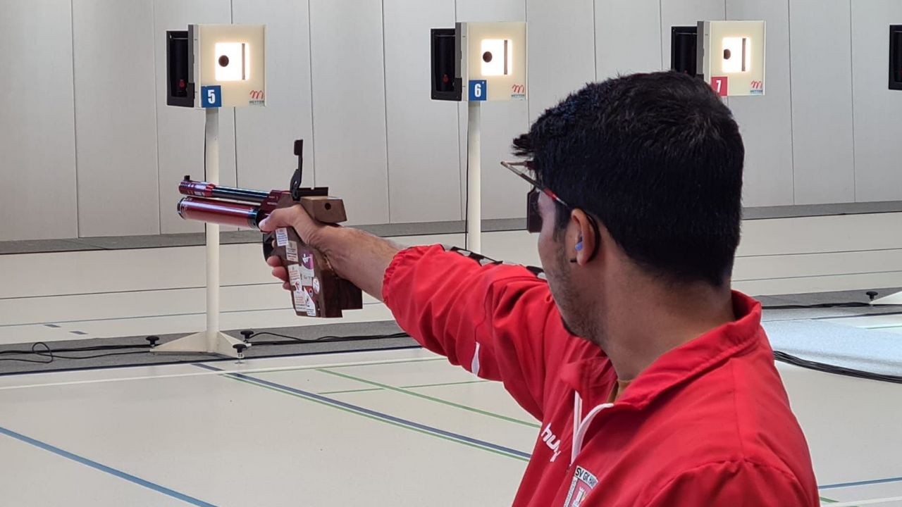 Foto: SV GK Hannover / Er kam, sah und schoss bärenstark: Hannovers Chaudhary Saurabh punktete mit 393 und 385 Ringen doppelt.