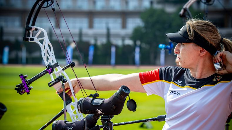 Foto: World Archery / Auf dem Weg in die Weltspitze: Compounderin Katharina Raab. Foto: World Archery / Auf dem Weg in die Weltspitze: Compounderin Katharina Raab.