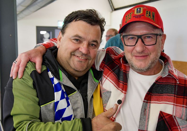Foto: Eckhard Frerichs / Bei aller Konkurrenz verstehen sich die Teilnehmer hervorragend und herrscht Fairplay vor: Valerius Rack (links) und Markus Blass. Foto: Eckhard Frerichs / Bei aller Konkurrenz verstehen sich die Teilnehmer hervorragend und herrscht Fairplay vor: Valerius Rack (links) und Markus Blass.