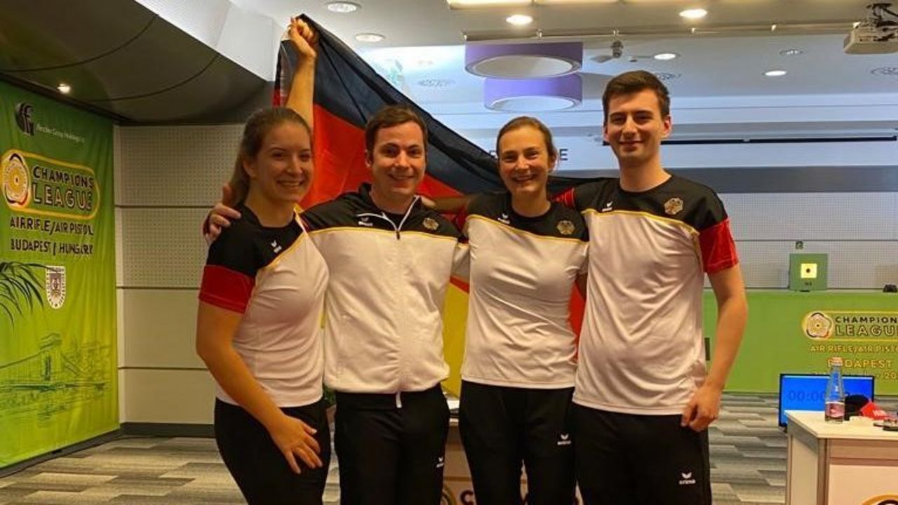 Foto: DSB / Champions League-Sieger mit der Luftpistole: Doreen Vennekamp, Michael Schwald, Sandra Reitz und Robin Walter (v.l.).