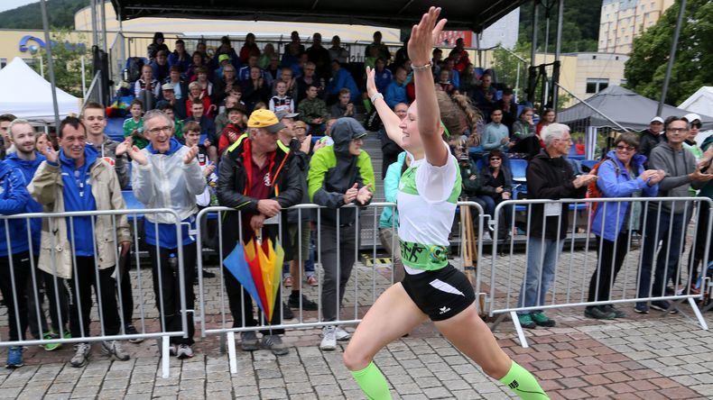 Foto: Werner Wabnitz / Zieleinlauf von Madlen Guggenmos bei den Juniorinnen. Foto: Werner Wabnitz / Zieleinlauf von Madlen Guggenmos bei den Juniorinnen.