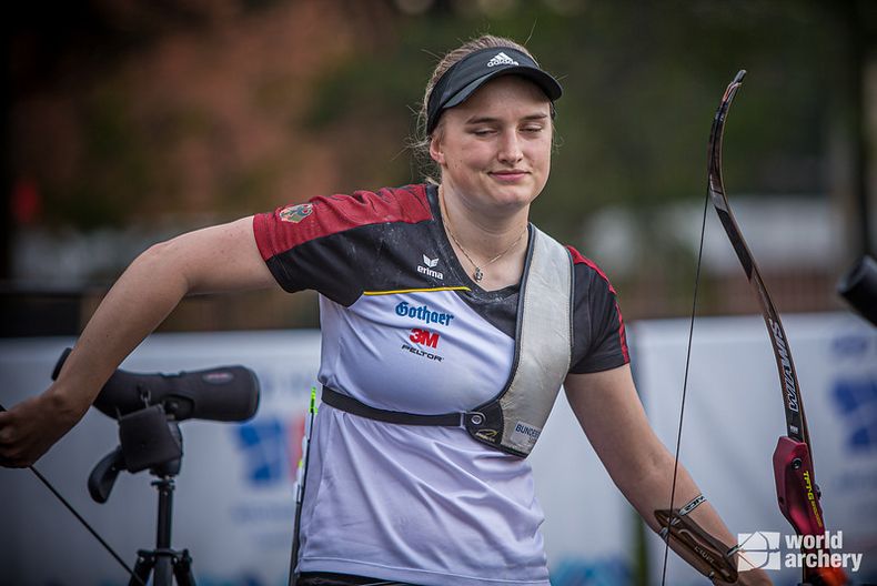 Foto: World Archery / Angekommen bei den Erwachsenen: Charline Schwarz. Foto: World Archery / Angekommen bei den Erwachsenen: Charline Schwarz.