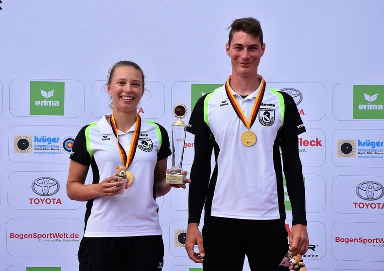 Foto: Eckhard Frerichs / Nicola Koch und Nico Schiffhauer (Südbaden) schrieben mit dem Gewinn des erstmalig ausgetragenen Mixed-Titels Geschichte.