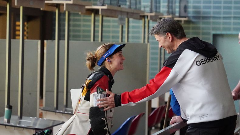 Foto: DSB / Waren gut zufrieden mit dem Auftritt im KK-Wettbewerb: Anna Janßen und Wolfram Waibel. Foto: DSB / Waren gut zufrieden mit dem Auftritt im KK-Wettbewerb: Anna Janßen und Wolfram Waibel.