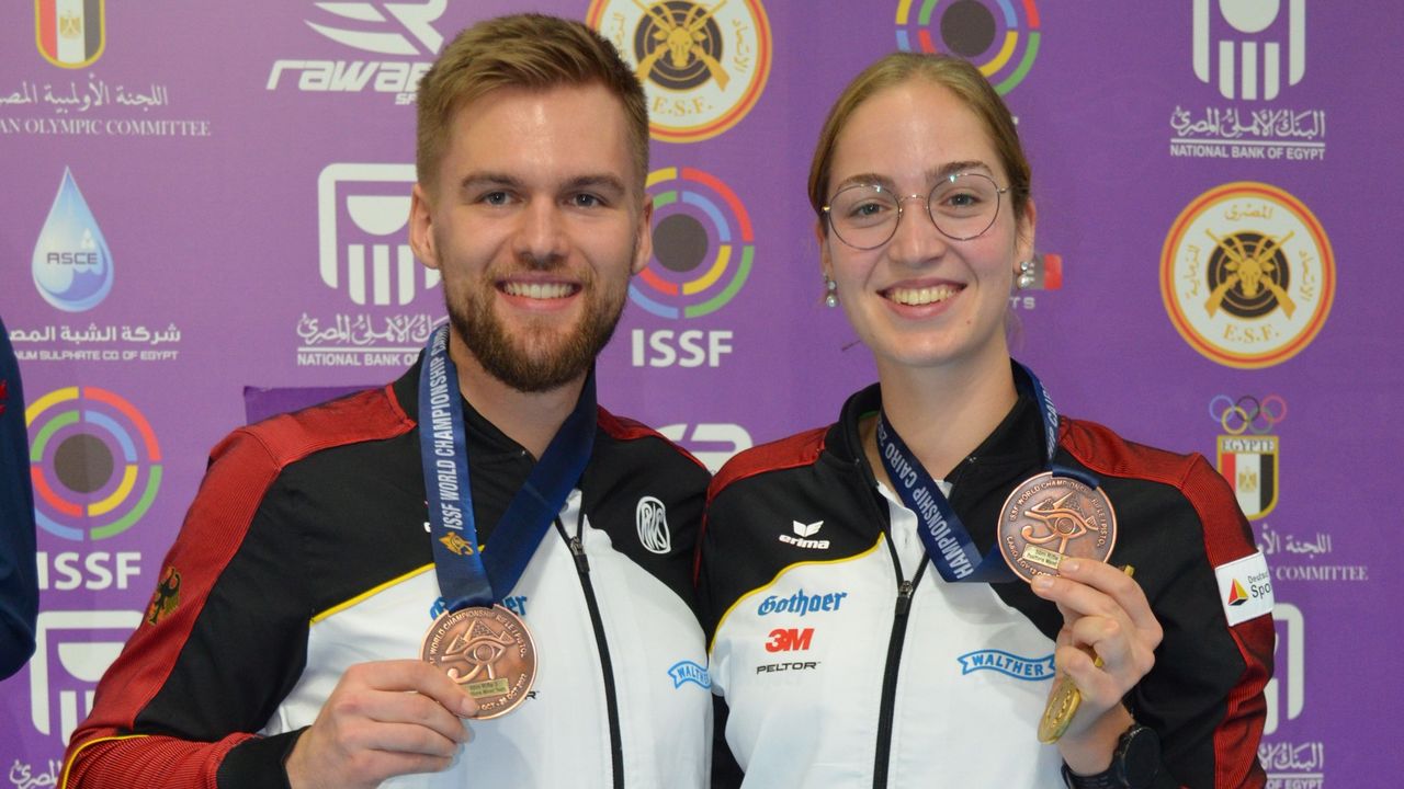 Foto: DSB / Strahlen über Bronze: David Koenders und Anna Janßen.