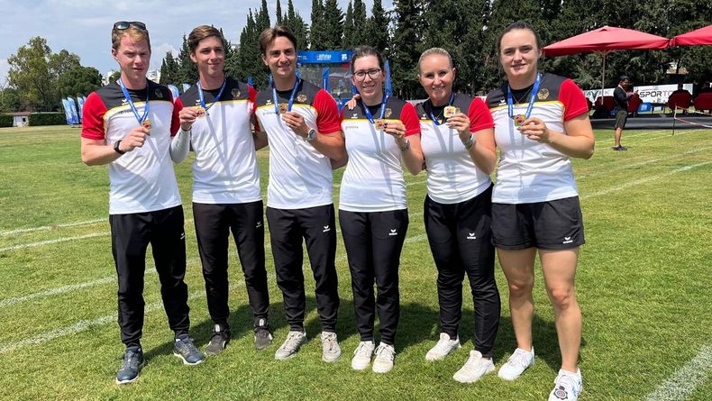 Foto: DSB / Die Schützen der beiden Europameisterteams Recurve sind allesamt in Hannover am Start: Mathias Kramer, Jonathan Vetter, Moritz Wieser, Elisa Tartler, Katharina Bauer und Charline Schwarz (v.l.). Foto: DSB / Die Schützen der beiden Europameisterteams Recurve sind allesamt in Hannover am Start: Mathias Kramer, Jonathan Vetter, Moritz Wieser, Elisa Tartler, Katharina Bauer und Charline Schwarz (v.l.).