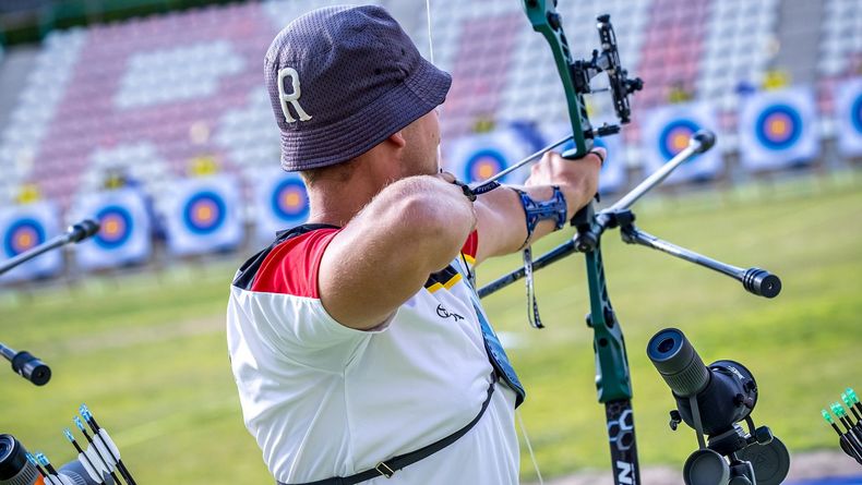 Foto: World Archery / Nach Bronze im Mixed in Shanghai greift Leon Zemella in Madrid nach seiner ersten Einzel-Medaille im Weltcup. 