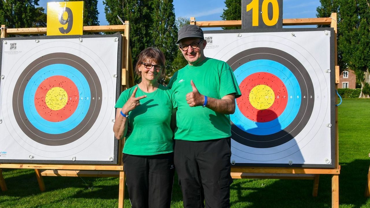 Foto: Eckhard Frerichs / Das Ehepaar Kerstin und Frank Jecke siegte in der Recurve Seniorenklasse.