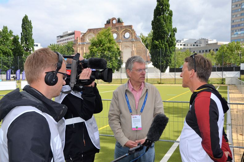 Foto: Eckhard Frerichs / Bundestrainer Oliver Haidn stand der ARD Rede und Antwort.