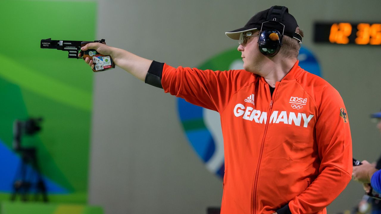 Bild: ISSF / Spitzenathleten wie Christian Reitz müssen noch Geduld beweisen bis feststeht, ob sie ihr Ticket für Tokio sicher in der Tasche haben und endlich der Startschuss fällt.