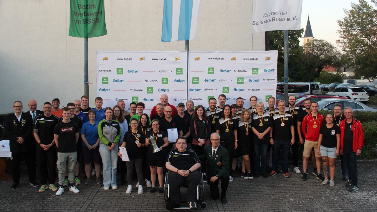 Foto: Tanja Mayer / Die Teilnehmer mit dem Luftgewehr und Lufpistole am DSB-Pokal 2023.