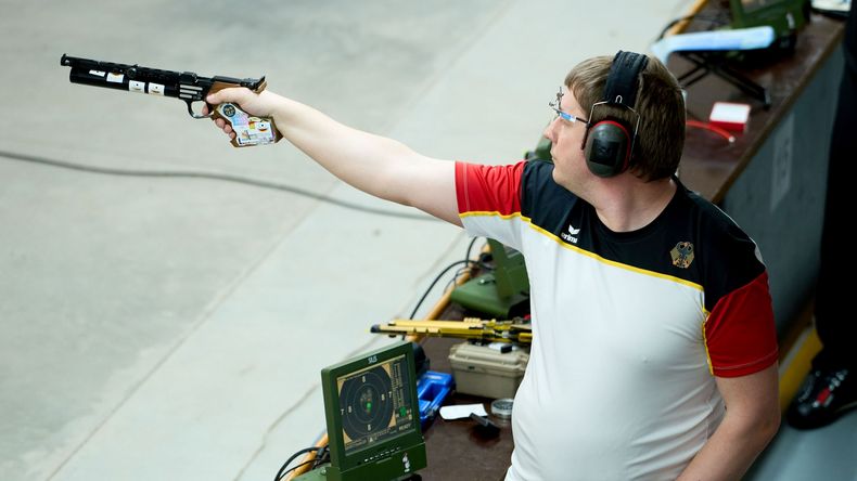 Foto: ISSF / Beim letztjährigen Weltcup-Auftakt, damals in Buenos Aires, erreichte Christian Reitz das Finale mit der Luftpistole und wurde dort Vierter.