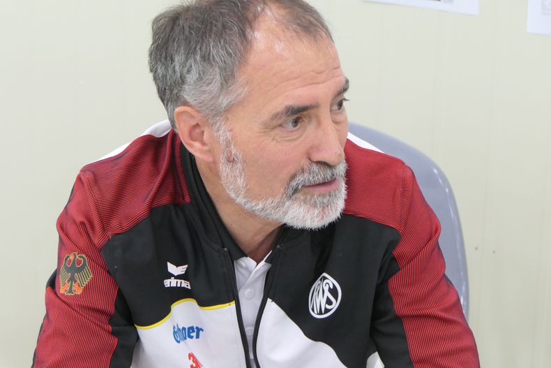Foto: DSB / Sportdirektor Heiner Gabelmann findet lobende Worte für die Entwicklung des Bogensports. Foto: DSB / Sportdirektor Heiner Gabelmann findet lobende Worte für die Entwicklung des Bogensports.