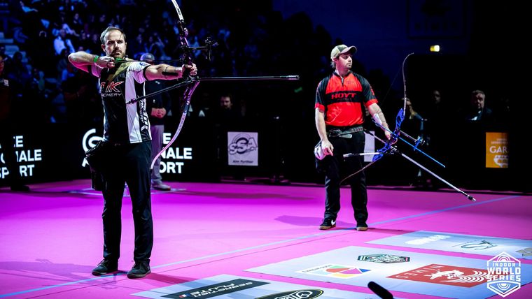 Foto: World Archery / Im vergangenen Jahr musste sich Florian Unruh im Finale von Nimes US-Boy Brady Ellison geschlagen geben.