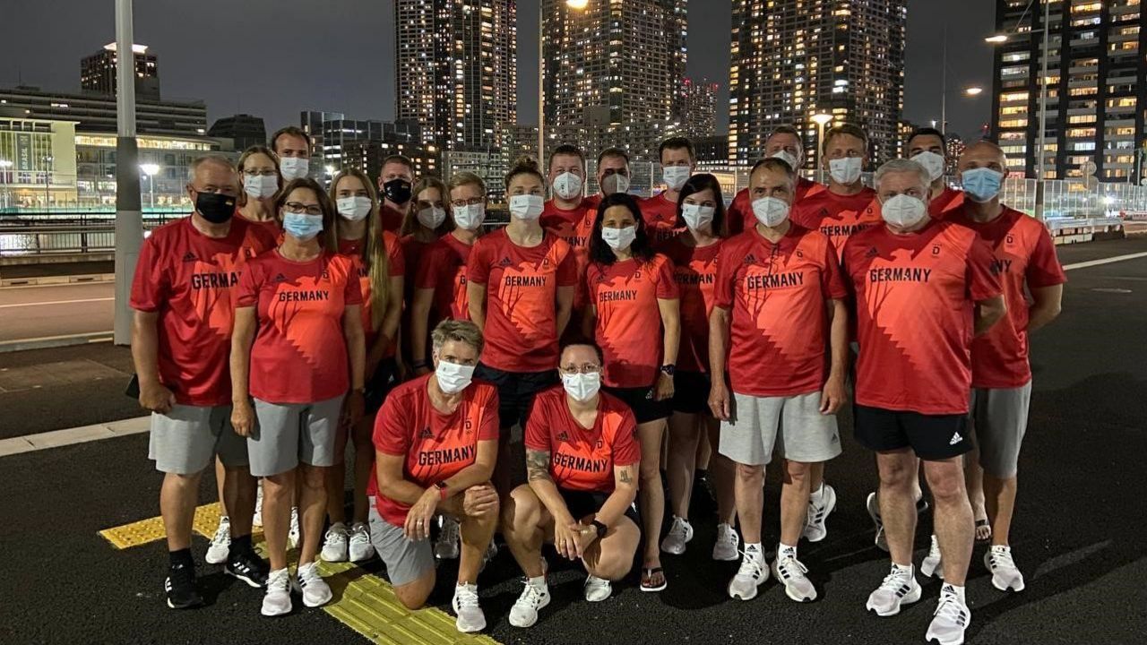 Foto: DSB / Das DSB-Team in Tokio (ohne den da noch fehlenden Detlef Glenz).