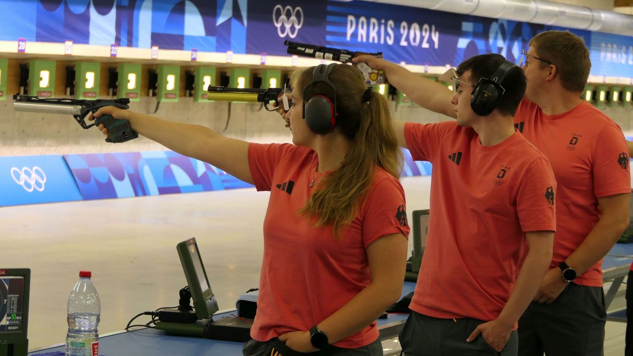 Foto: DSB / Das deutsche Top-Trio Doreen Vennekamp, Robin Walter und Christian Reitz - hier in Paris 2024 - ist bei Teil eins der WM-Qualifikation natürlich dabei.