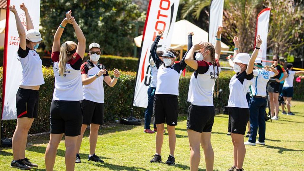 Foto: World Archery / Machen sich für den letzten Teil der EM-Qualifikation bereit: die DSB-Recurverinnen.