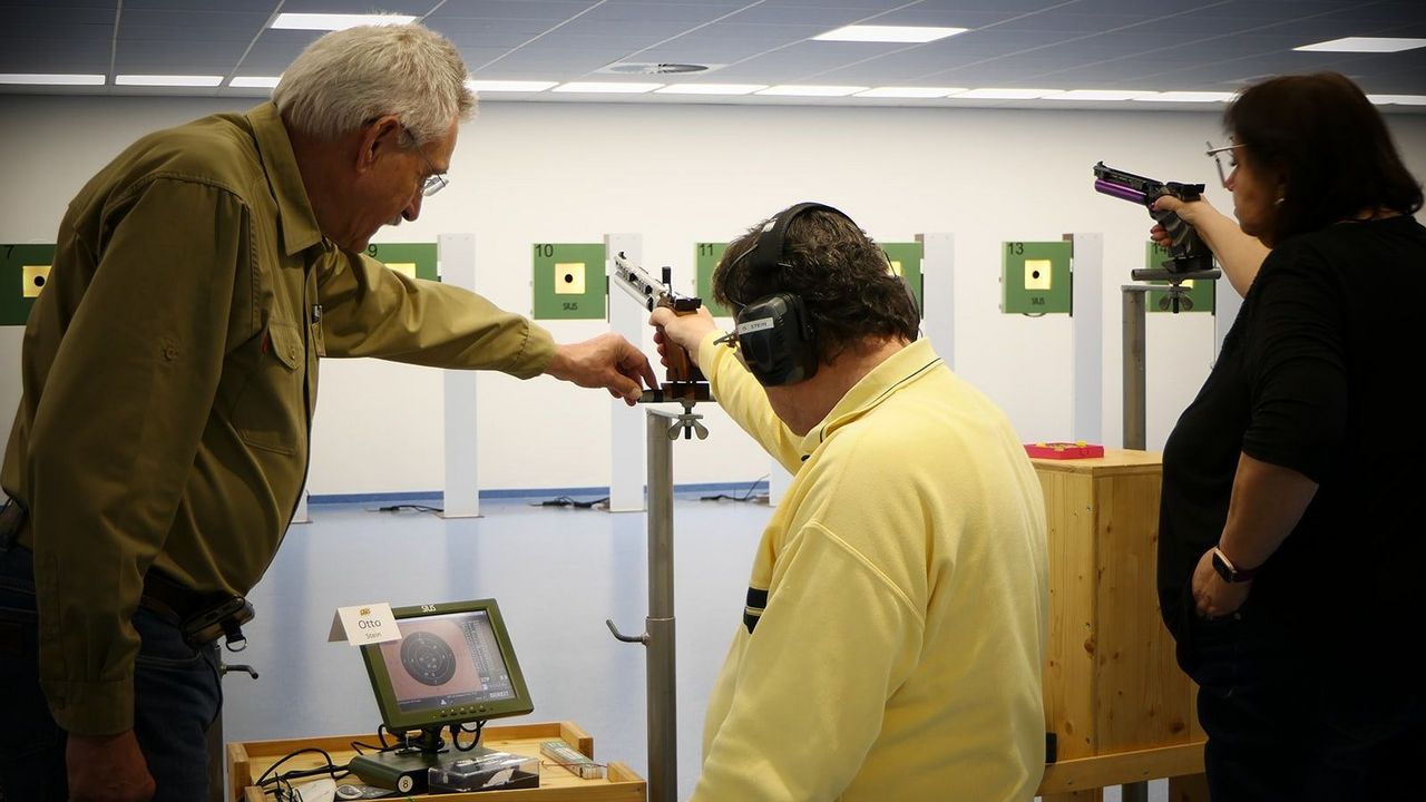 Foto: DSB / In den Breitensportlehrgängen gibt es eine ganze Serie "Auflage Pistole" in den Varianten Luftpistole, Sportpistole und Freie Pistole.