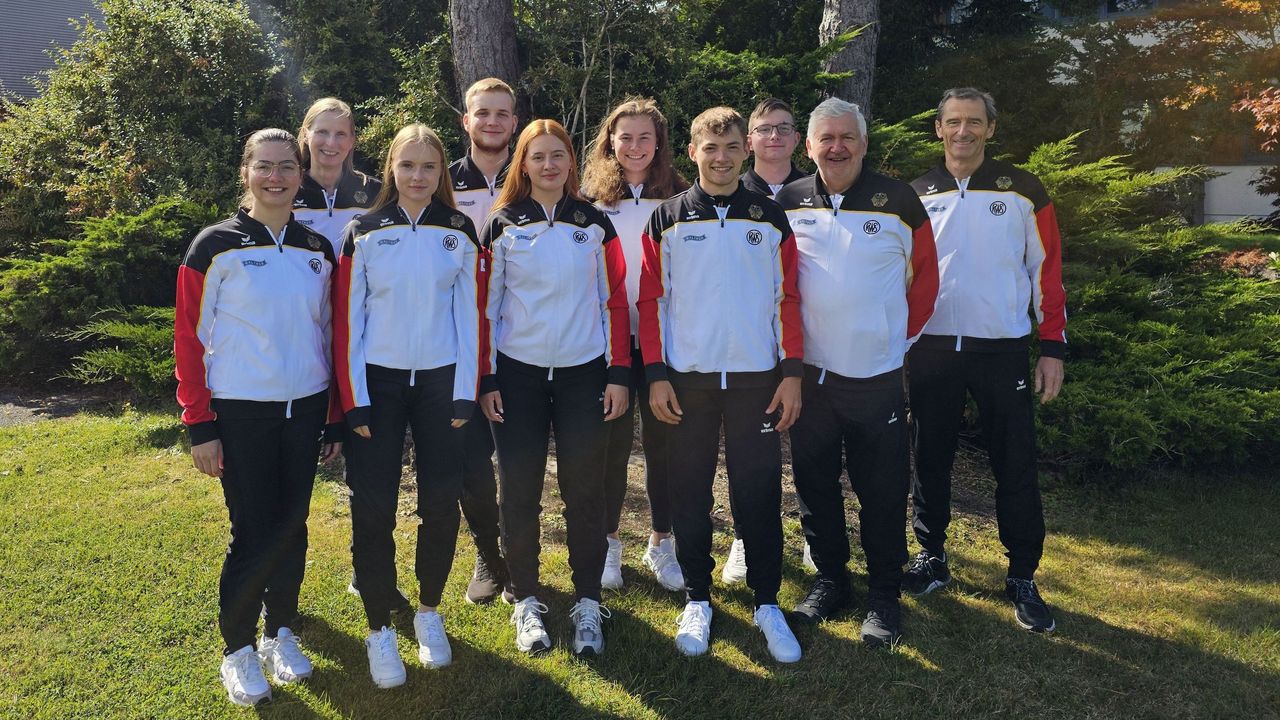 Foto: DSB / Das Gewehrteam um Bundestrainerin Claudia Kulla (hintere Reihe links) freut sich auf die WM in Lima.