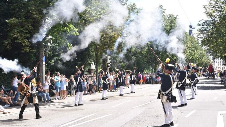 Foto: PSSB / Bei Stadtfesten und anderen Feierlichkeiten ist die Stadt- und Bürgergarde ein gern gesehener Gast und stets ein Höhepunkt.