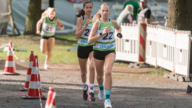 Foto: Britta Kußmaul / Lisa Enderle (vorne) und Milia Kußmaul wollen sich bei der World Tour in der Schweiz für die WM-Nominierung empfehlen.