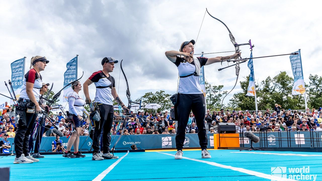 Foto: World Archery / Natürlich ist auch das Weltmeister- und Europameister-Trio Katharina Bauer, Michelle Kroppen und Charline Schwarz bei der Qualifikation dabei.