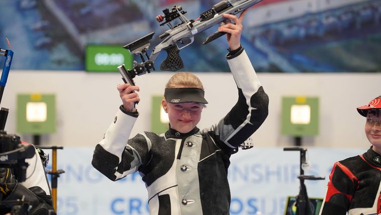 Foto: ESC / Theresa Schnell wurde bei der Druckluft-EM in Osijek 2025 u.a. Einzel-Europameisterin und freut sich nun auf ihren Start beim European Youth Olympic Festival.