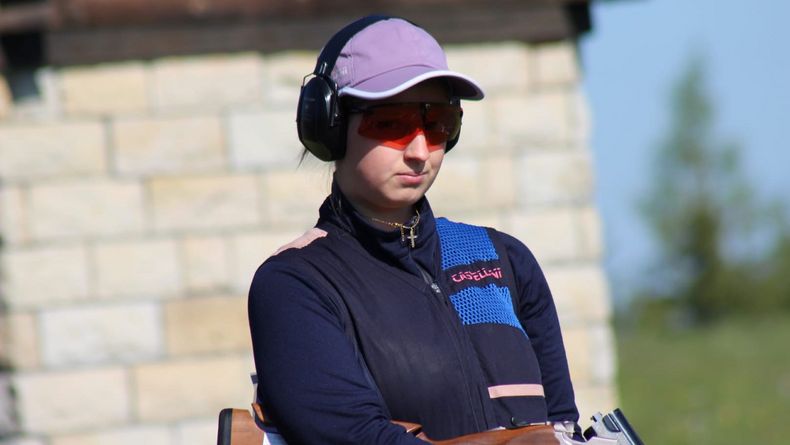 Foto: Martina Brandes / Trapschützin Karla Riehmann traf in Suhl starke 112 Scheiben und wird aller Voraussicht bei der WM an gleicher Stelle dabei sein. Foto: Martina Brandes / Trapschützin Karla Riehmann traf in Suhl starke 112 Scheiben und wird aller Voraussicht bei der WM an gleicher Stelle dabei sein.