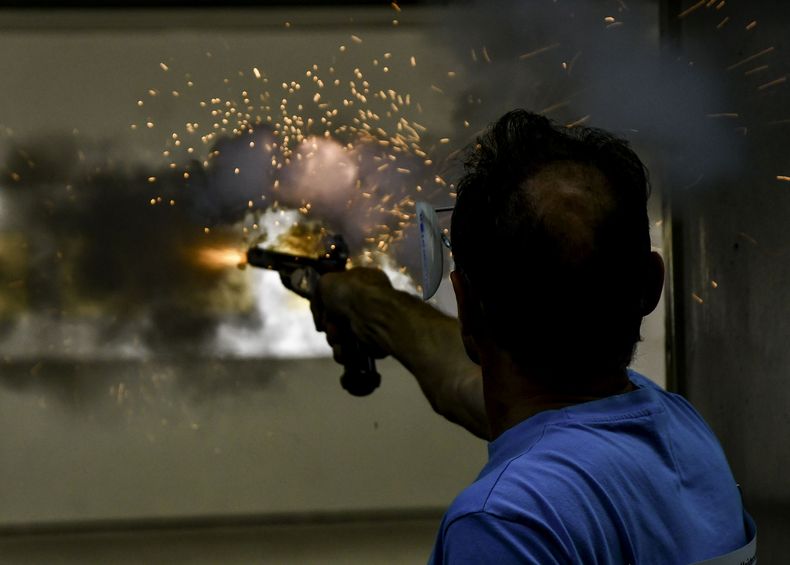 Foto: Eckhard Frerichs / Auch mit den Kurzwaffen wurde in Hannover geschossen. Foto: Eckhard Frerichs / Auch mit den Kurzwaffen wurde in Hannover geschossen.