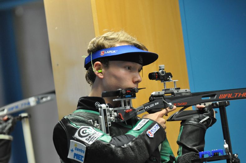 Foto: Harald Strier / Max Braun gewinnt zum dritten Mal in Folge mit dem Freien Gewehr. Foto: Harald Strier / Max Braun gewinnt zum dritten Mal in Folge mit dem Freien Gewehr.