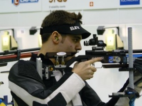 Julian Justus zielt knapp am olympischen Luftgewehrfinale vorbei