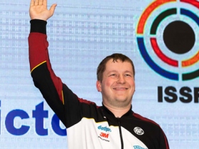 Weltcup Neu Delhi: Reitz gewinnt Gold, Beer wird Siebte
